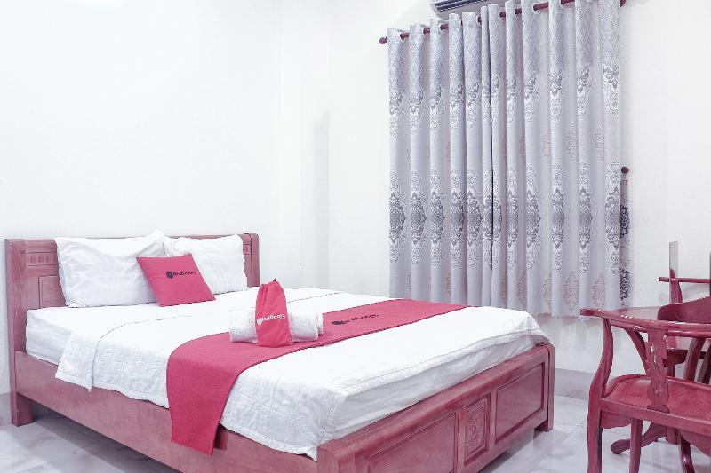 Reddoorz Plus @ Dong Den Street Hotel Ho Chi Minh-stad Buitenkant foto